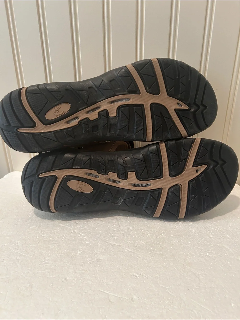 Island Surf Outdoor Water Resistant Iseon Fabric Sport Sandals men’s size 12
